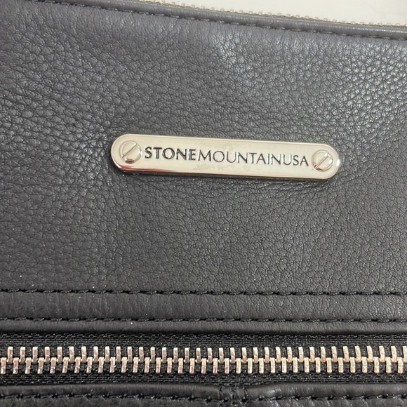 Stone Mountain USA Black Shoulder Handbag Silver Hardware Exterior Zip Pocket - Picture 4 of 17